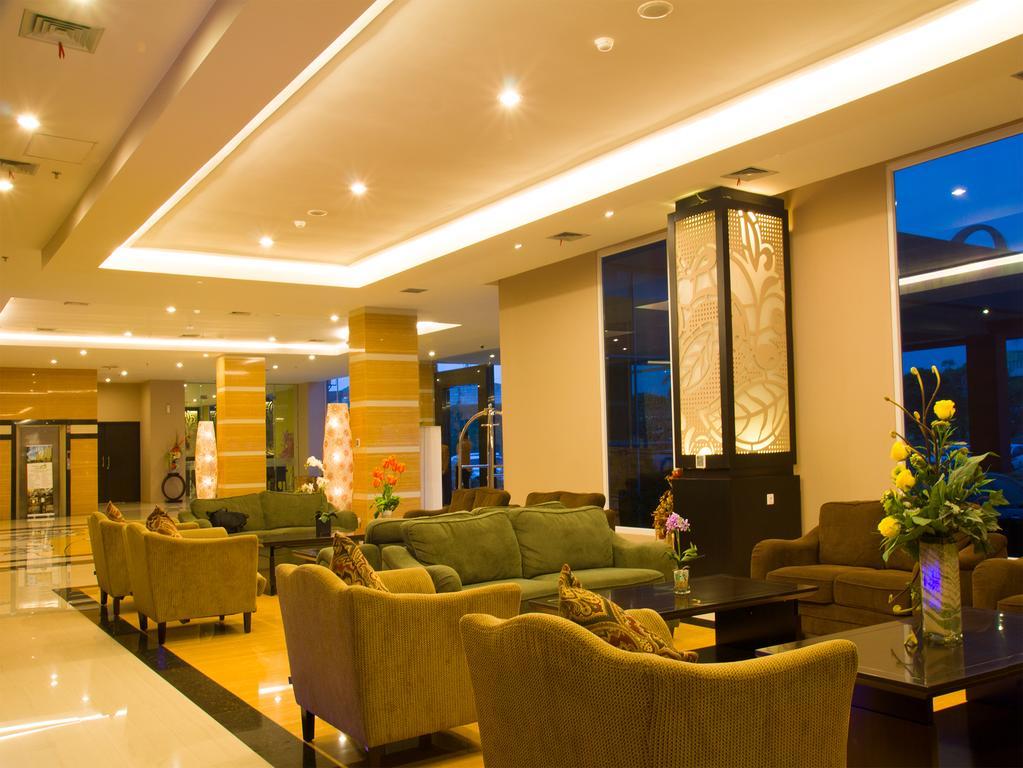Hotel Olive Tangerang Extérieur photo