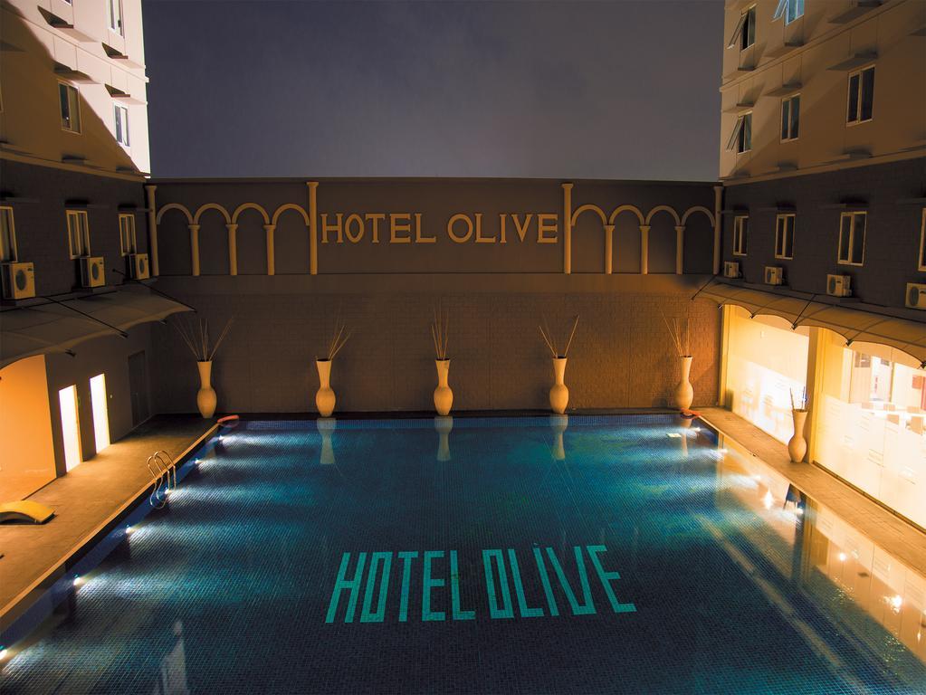 Hotel Olive Tangerang Extérieur photo